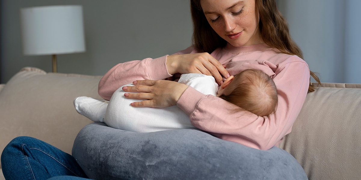 Breastfeeding while pregnant and tandem feeding